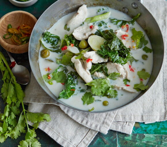 Green Thai Curry with Cabbage and Chicken Breast