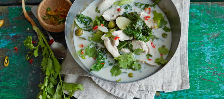 Green Thai Curry with Cabbage and Chicken Breast