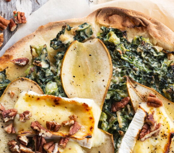 Camembert and Pear Pizza