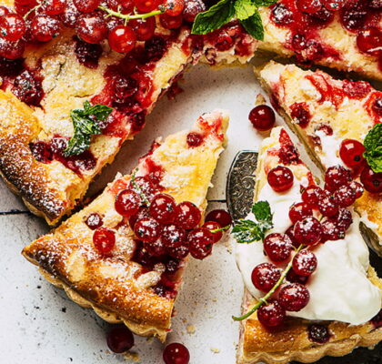 Sablé Tart with Ricotta and Red Currants