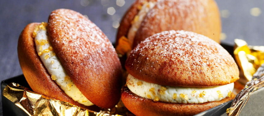 Vanilla and Chestnut Cream Whoopies